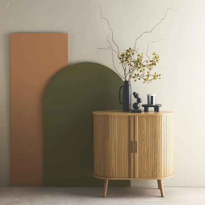 Aparador escandinavocon efecto madera ranurada, 80cm