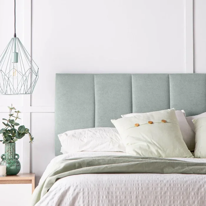 Cabecero tapizado para cama de 135, 150 y 160 color menta Corso – Klast