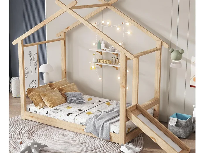Cama casita infantil 90x200cm – con tobogán – con pizarra blanca para escribir – con somier de láminas – Madera maciza + MDF – Natural