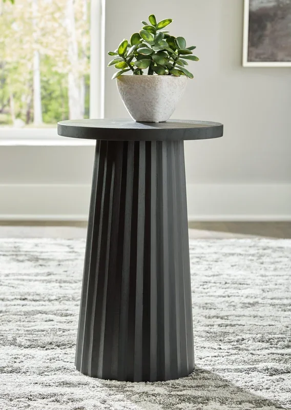 Ceilby Black Accent Table