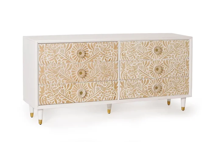 Cómoda madera mango blanco y detalles en color dorado BLANCO.Giner y Colomer 80x40x170