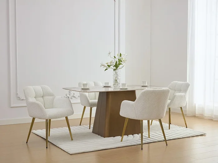 Conjunto de 2 sillas con brazos – Tela de bouclé y metal dorado – Blanco – PEGA de Pascal MORABITO