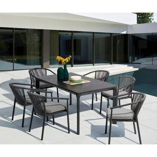 Conjunto de comedor de jardín en aluminio de color antracita | Boori + Moana