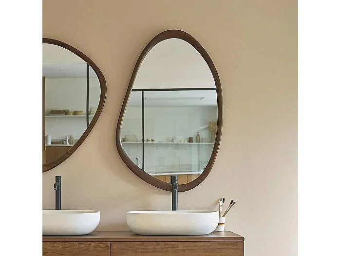 Espejo de madera de mindi maciza con acabado nogal 90×60 cm
