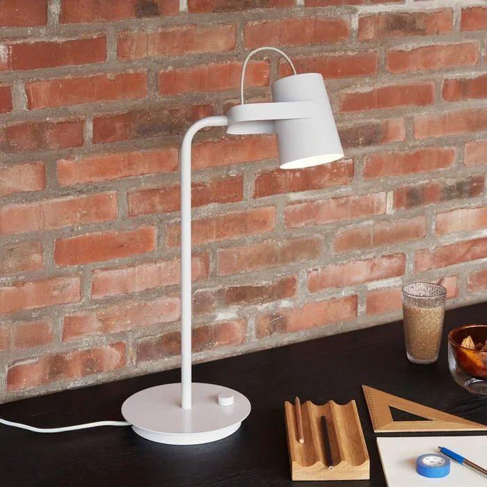 Hübsch Lámpara de mesa Ardent, gris claro, hierro, E14, altura 54 cm