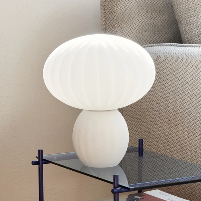 Hübsch Lámpara de mesa Kumu, blanca, cristal, E14, altura 28 cm