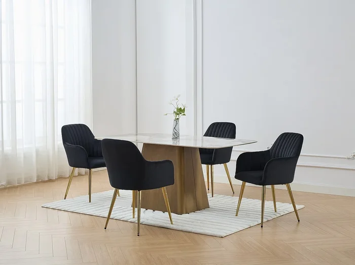 Juego de 6 sillas con reposabrazos de terciopelo y metal dorado – Negro – ELEANA