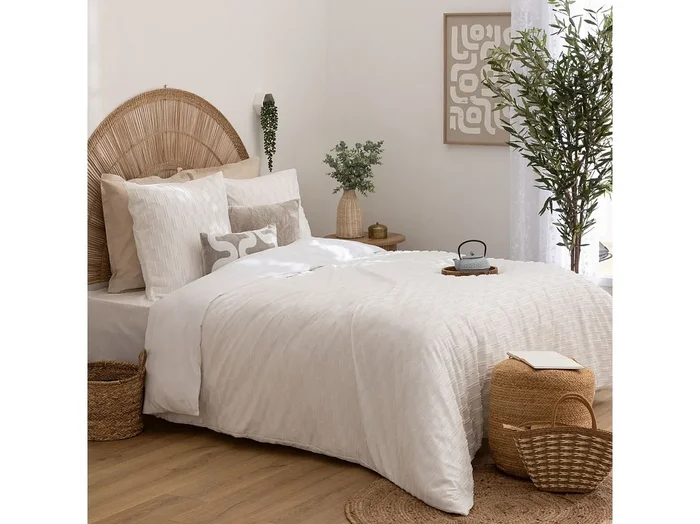 Juego de cama jacquard con líneas gráficas