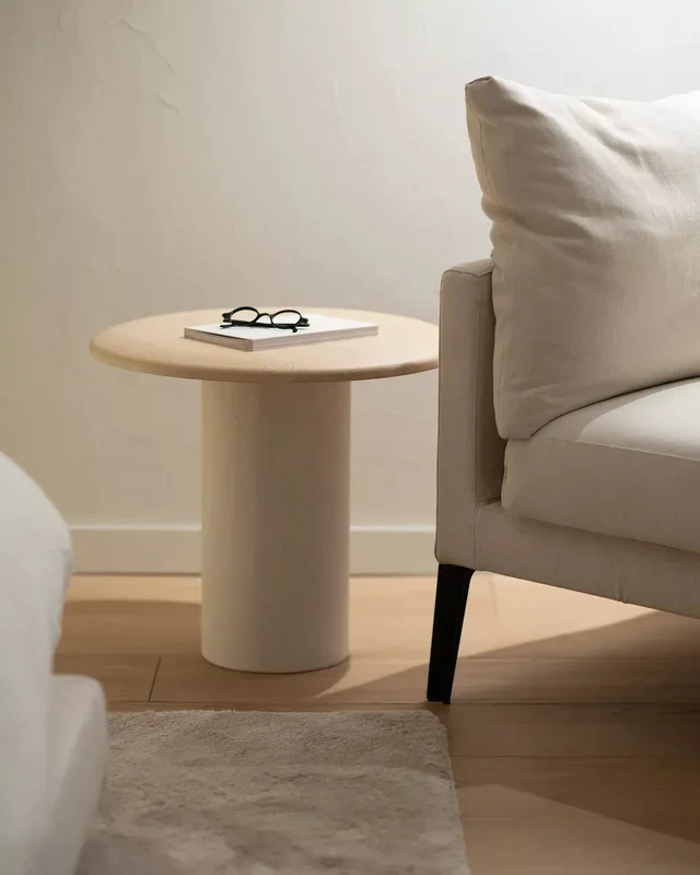 Mesa auxiliar de madera maciza de fresno Mini Deia – Lavila