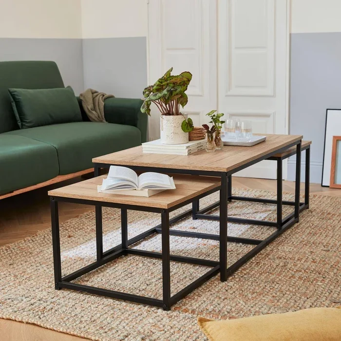 Mesa nido encastrable de metal y efecto madera, set de 3