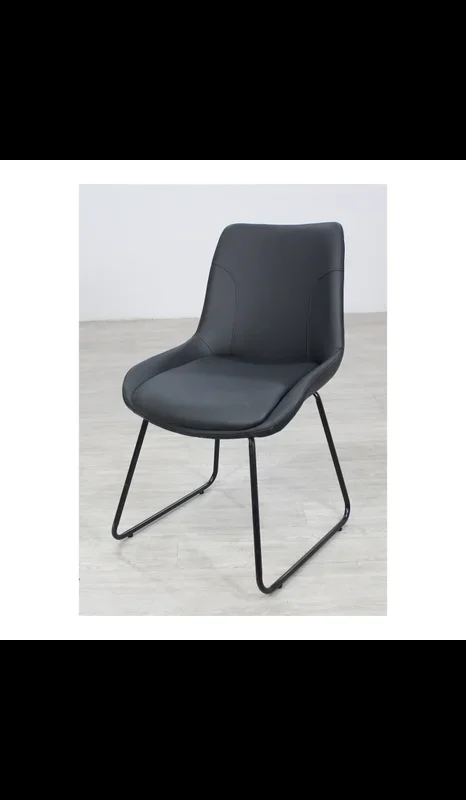 Pack de 4 sillas Md-Elise tapizadas en piel sintética negro, 85cm(alto) 53cm(ancho) 62cm(fondo)