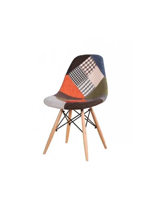 Silla Patchwork diseño Tow, patas de madera, cuerpo en tejido.